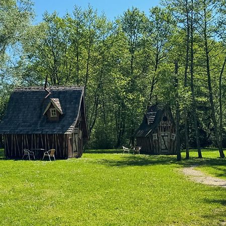 Les Lodges Du Lac Saint-Alban-de-Montbel Zewnętrze zdjęcie