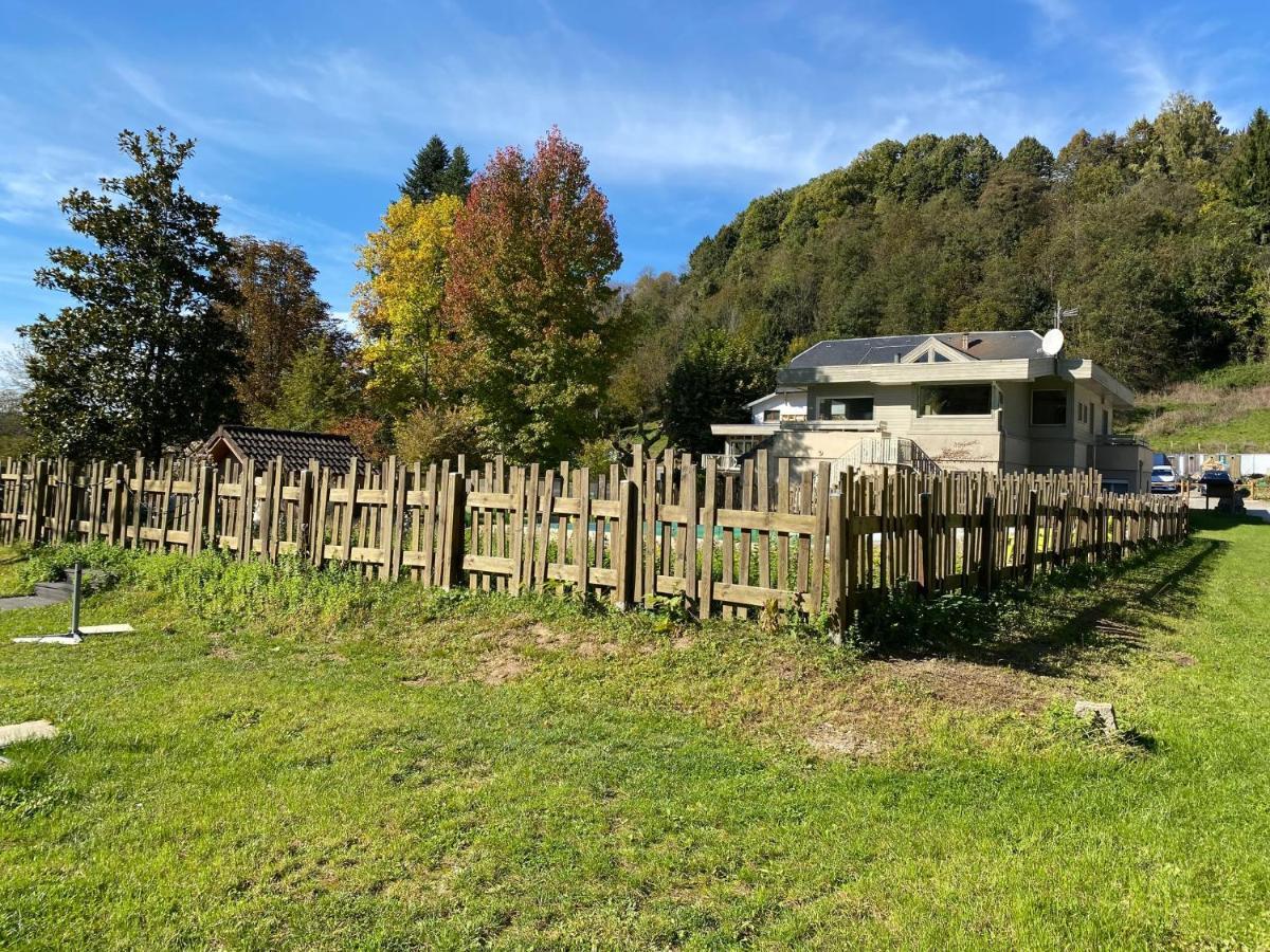 Les Lodges Du Lac Saint-Alban-de-Montbel Zewnętrze zdjęcie