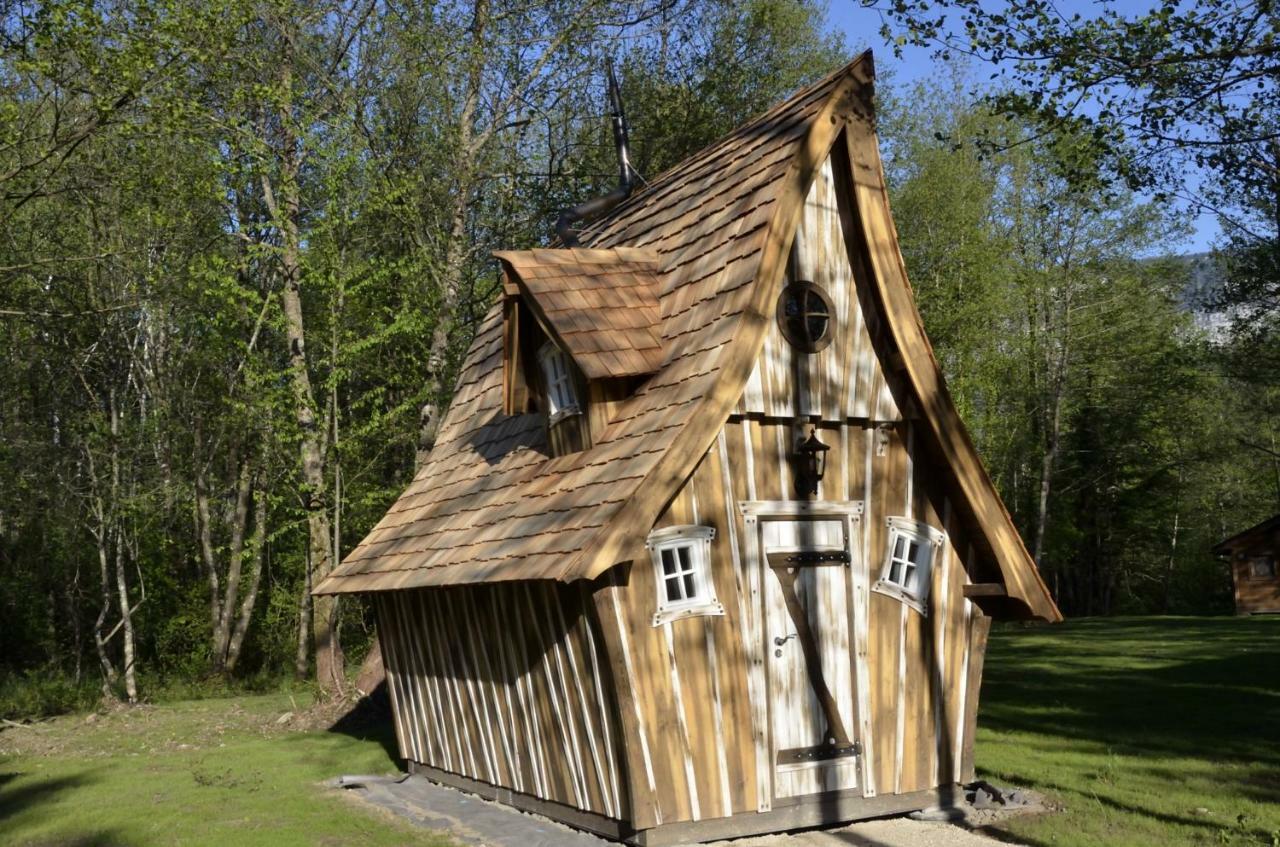 Les Lodges Du Lac Saint-Alban-de-Montbel Zewnętrze zdjęcie
