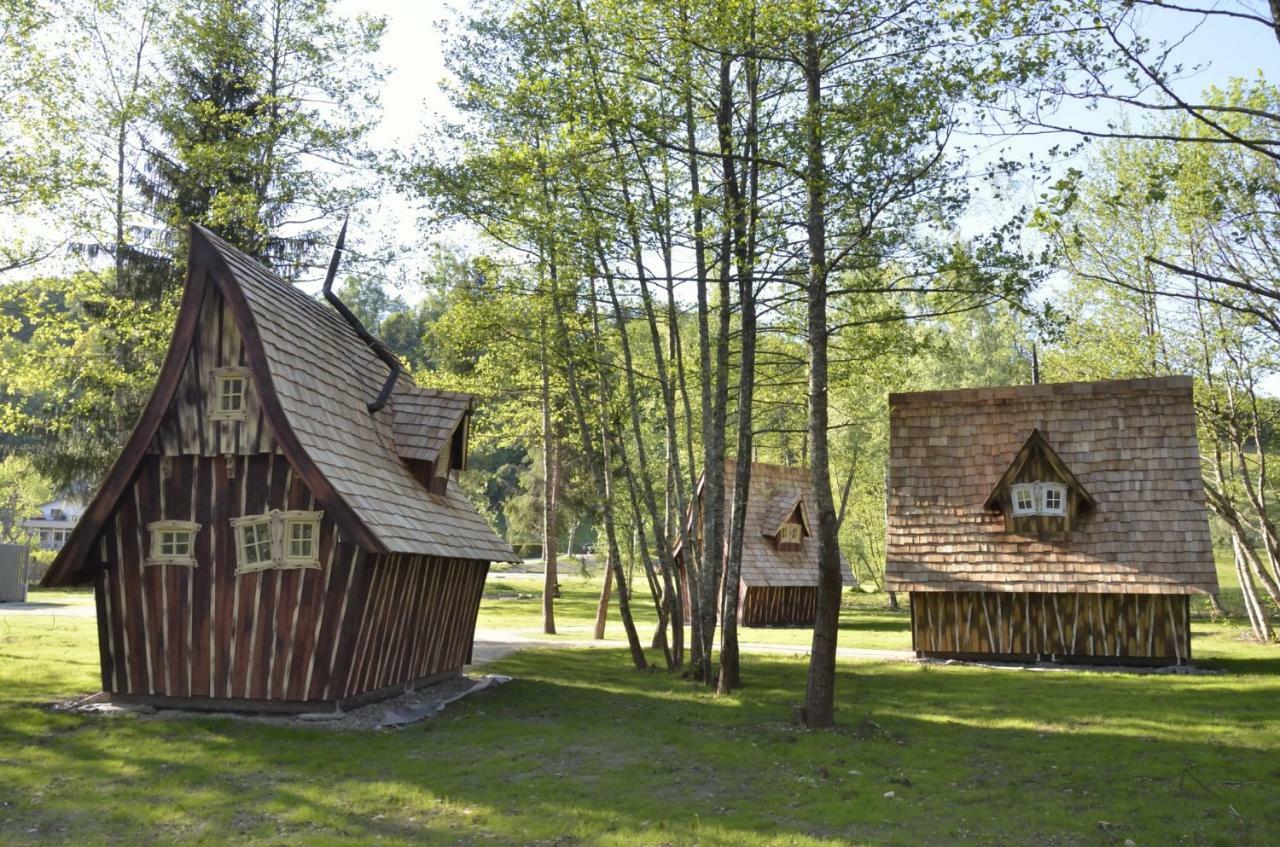 Les Lodges Du Lac Saint-Alban-de-Montbel Zewnętrze zdjęcie