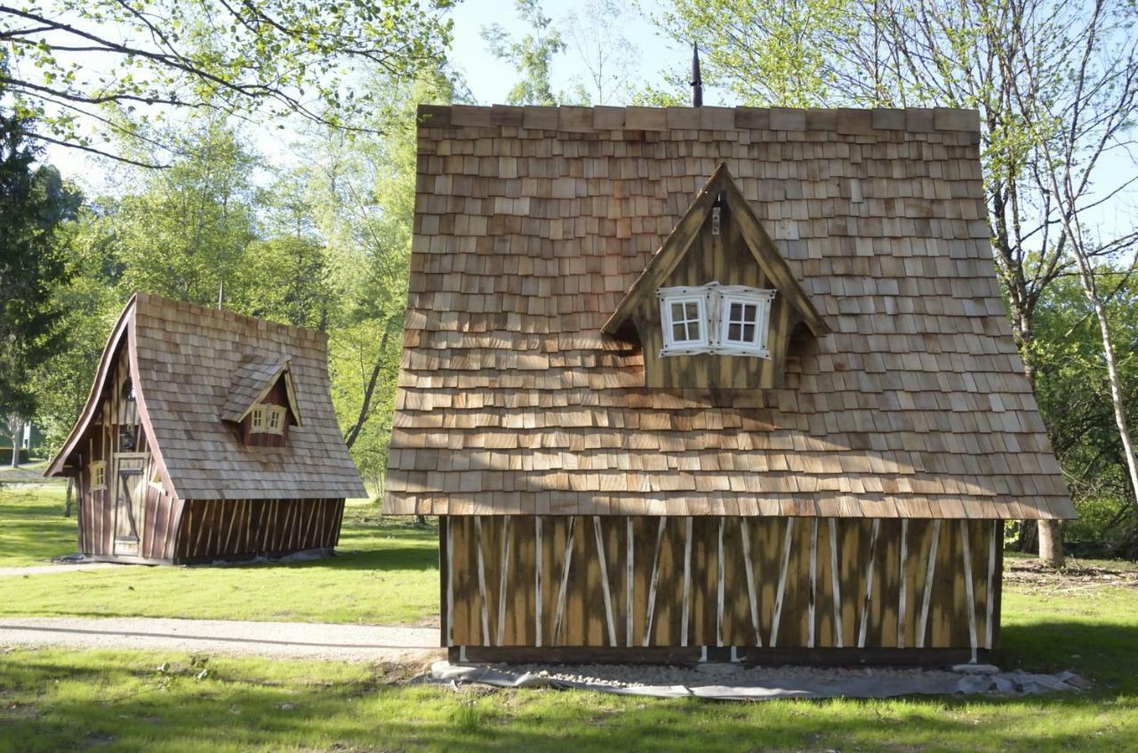 Les Lodges Du Lac Saint-Alban-de-Montbel Zewnętrze zdjęcie