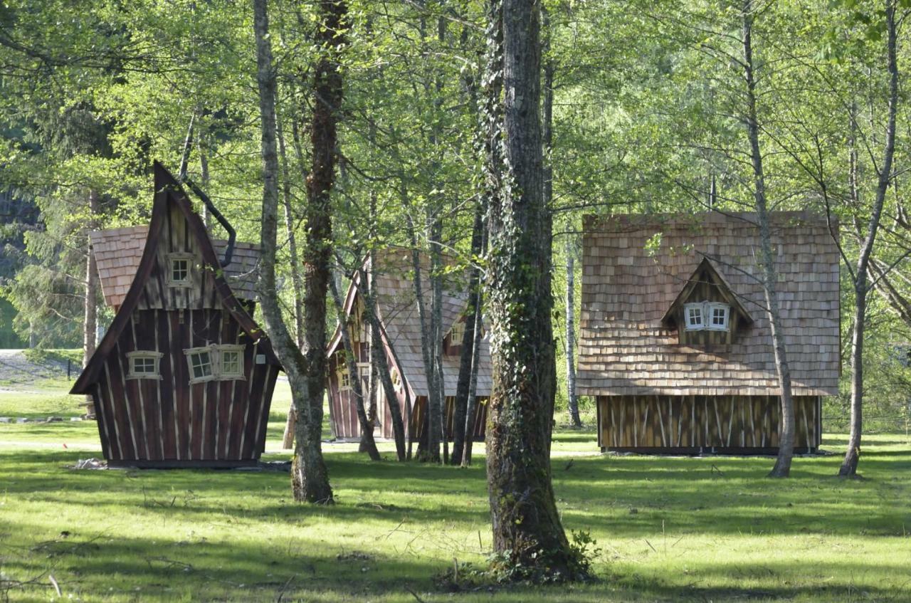 Les Lodges Du Lac Saint-Alban-de-Montbel Zewnętrze zdjęcie