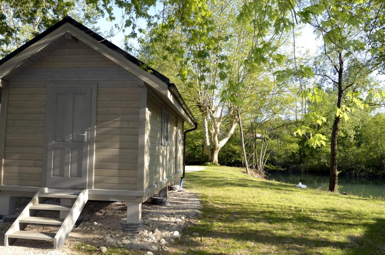 Les Lodges Du Lac Saint-Alban-de-Montbel Zewnętrze zdjęcie
