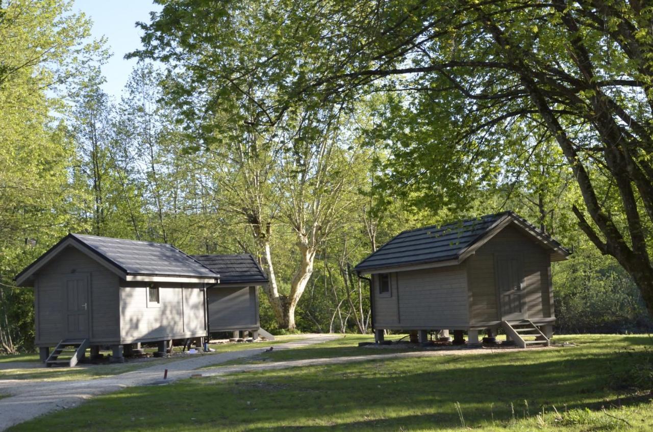 Les Lodges Du Lac Saint-Alban-de-Montbel Zewnętrze zdjęcie