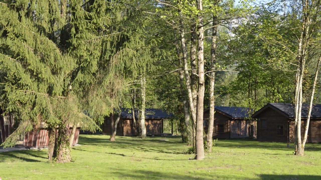 Les Lodges Du Lac Saint-Alban-de-Montbel Zewnętrze zdjęcie
